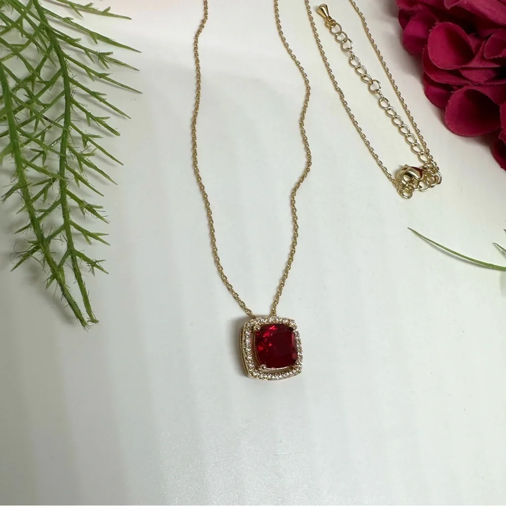 NEW⚜️ Red Crystal Charm Necklace